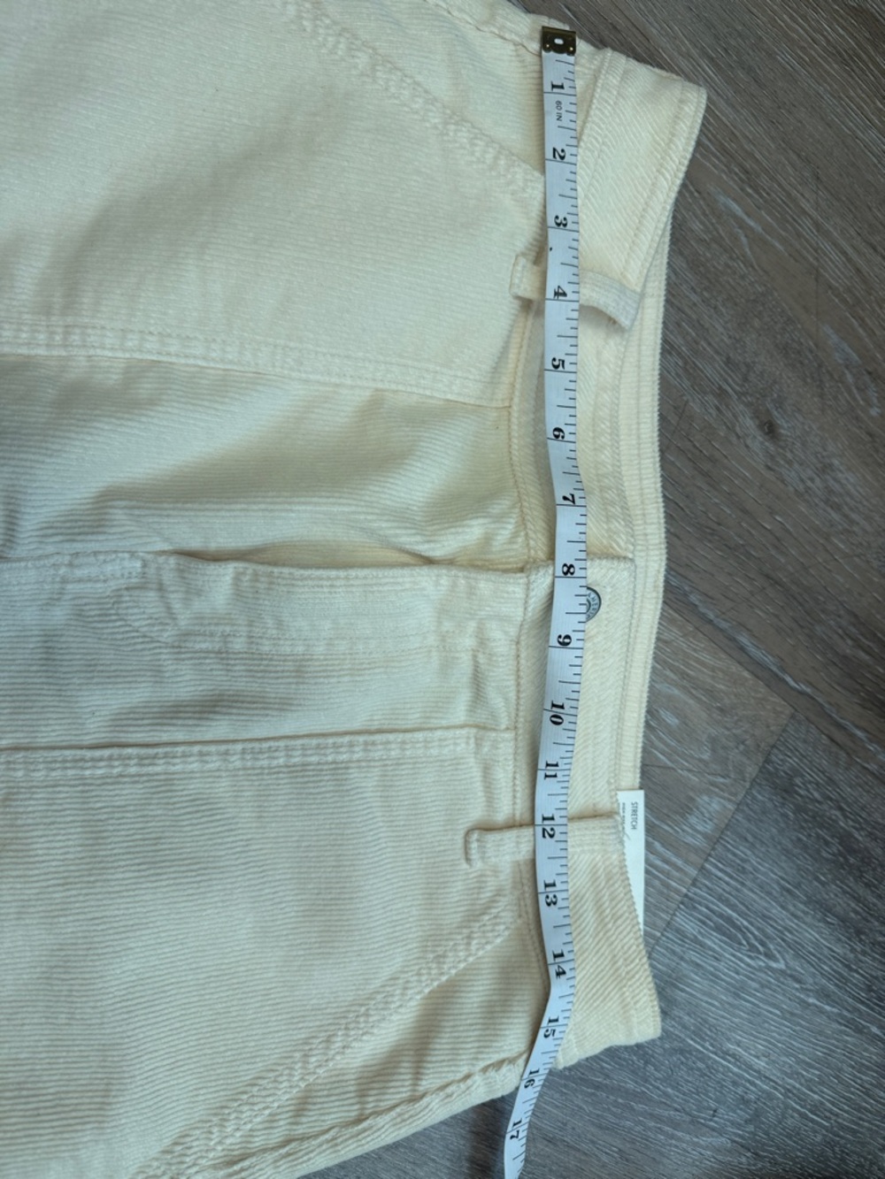 American Eagle High-Rise Mini Corduroy Shorts in Cream size 29W/8 US women - Picture 8 of 8